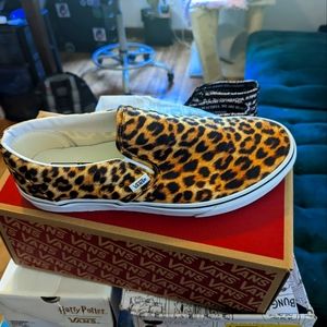Leopard print Vans slip on 11.5